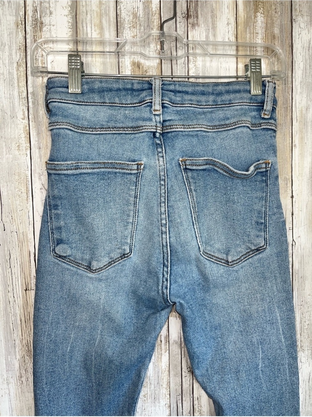 Zara High Rise Distressed Skinny Jeans Light Wash Raw Hem Size 4 - Picture 5 of 6